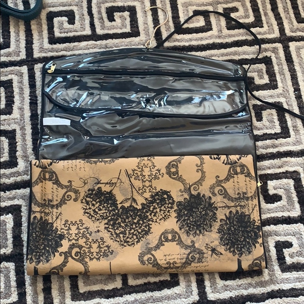 Cosmetics bag